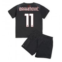 Fotbalové Dres AC Milan Zlatan Ibrahimovic #11 Dětské Domácí 2022-23 Krátký Rukáv (+ trenýrky)